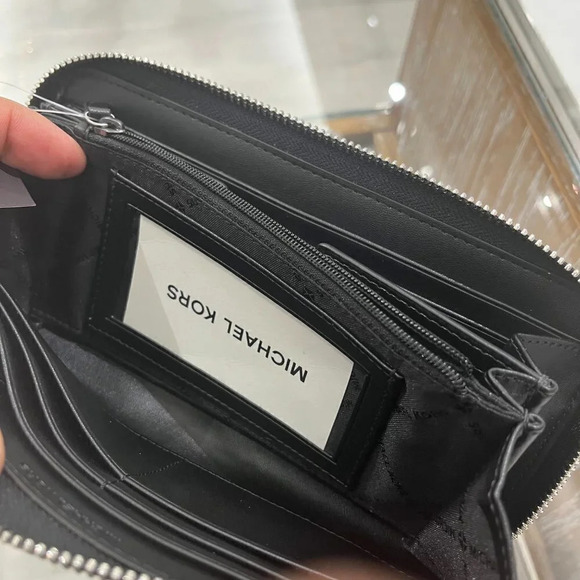 Michael Kors Men's Logo Printed Tech Zip Around Wallet 36U9MCRE3B BLACK - Picture 7 of 9